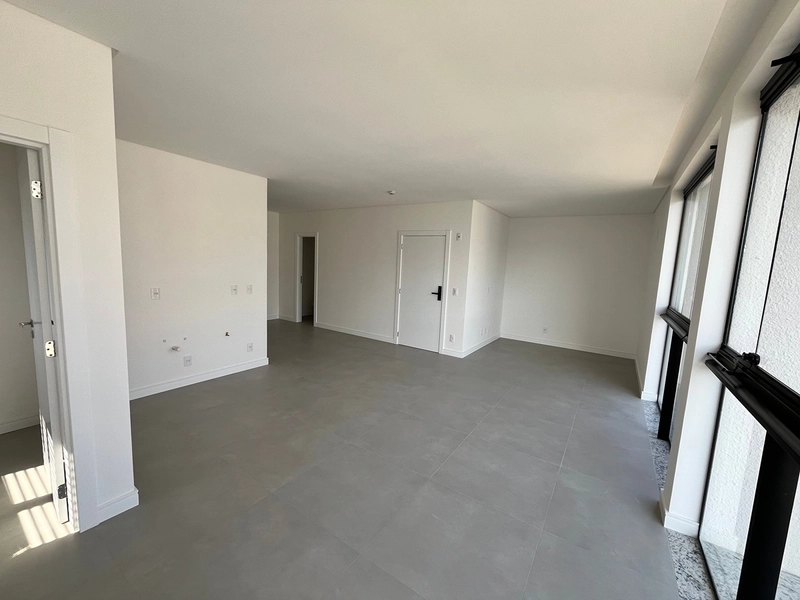APARTAMENTO COM VISTA MAR À VENDA – CENTRO DE ITAPEMA/SC: 3ª foto da galeria de imagens do imóvel