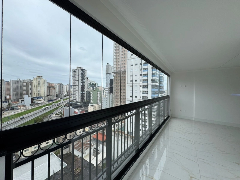 Luxo e conforto em meia praia: apartamento de 3 suítes muito bem localizado em Meia Praia-Itapema: 26ª foto da galeria de imagens do imóvel