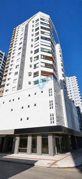 APARTAMENTO À VENDA – CENTRO | BALNEÁRIO CAMBORIÚ/SC: 1ª foto da galeria de imagens do imóvel