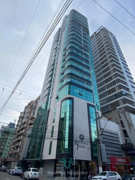APARTAMENTO NA MEIA PRAIA ITAPEMA | 4 SUÍTES | 200M²: 2ª foto da galeria de imagens do imóvel