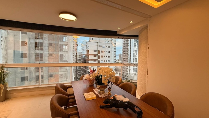 Avenida Nereu Ramos , locação anual. : 5ª foto da galeria de imagens do imóvel