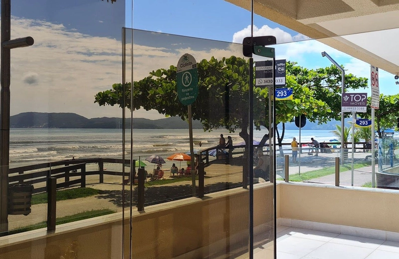 Apartamento Frente Mar – Pé na Areia | Meia Praia – Itapema: 4ª foto da galeria de imagens do imóvel