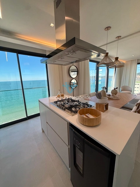 Apartamento à Venda – Meia Praia | Quadra Mar: 2ª foto da galeria de imagens do imóvel
