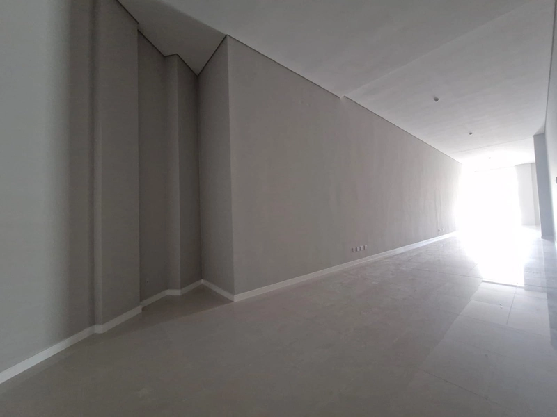 Sala Comercial para Locação no Centro de Itapema: 3ª foto da galeria de imagens do imóvel