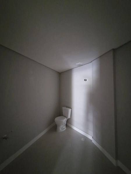 Sala Comercial para Locação no Centro de Itapema: 5ª foto da galeria de imagens do imóvel