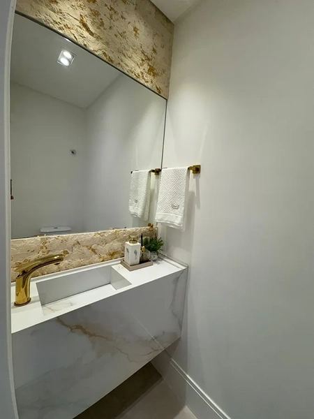 4 suítes 3 vagas - Mobiliado e decorado com vista mar.: 22ª foto da galeria de imagens do imóvel