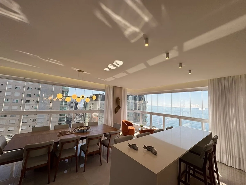 4 suítes 3 vagas - Mobiliado e decorado com vista mar.: 15ª foto da galeria de imagens do imóvel
