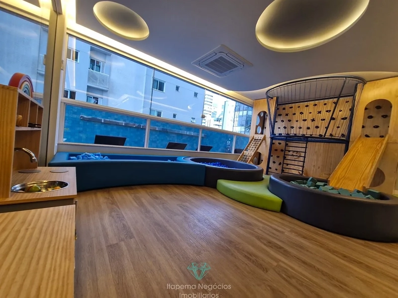 4 suítes 3 vagas - Mobiliado e decorado com vista mar.: 40ª foto da galeria de imagens do imóvel