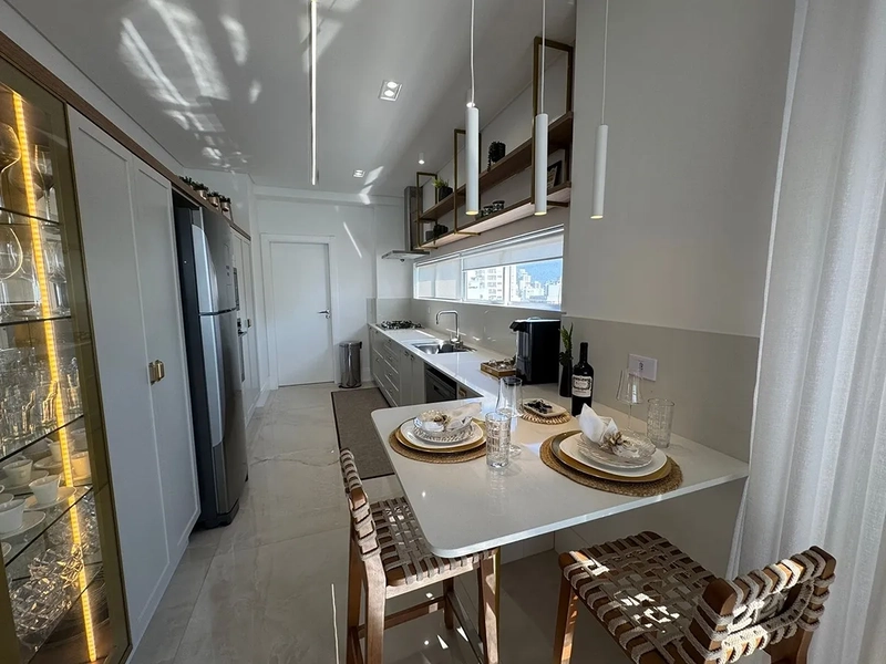 4 suítes 3 vagas - Mobiliado e decorado com vista mar.: 17ª foto da galeria de imagens do imóvel