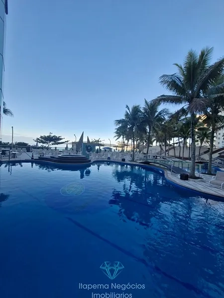 Frente para a avenida. 4 Suítes, 3 Vagas com 331,15m² Privativos: 60ª foto da galeria de imagens do imóvel