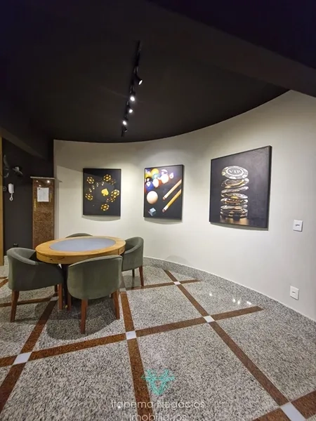 Frente para a avenida. 4 Suítes, 3 Vagas com 331,15m² Privativos: 86ª foto da galeria de imagens do imóvel