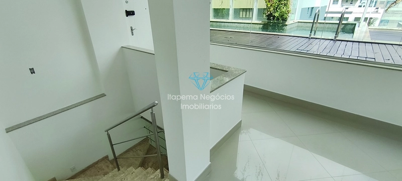 LOCAÇÃO – COBERTURA EM MEIA PRAIA | 3 SUÍTES | 330,58 m²: 14ª foto da galeria de imagens do imóvel