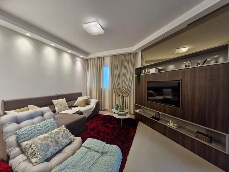 Apartamento com 3 suítes e 2 vagas na Meia Praia: 5ª foto da galeria de imagens do imóvel