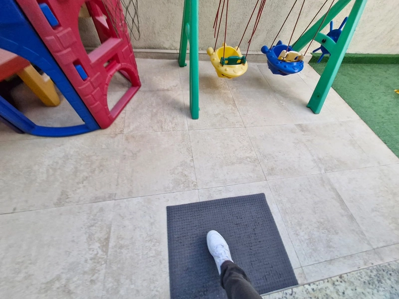 Apartamento com 3 suítes e 2 vagas na Meia Praia: 33ª foto da galeria de imagens do imóvel