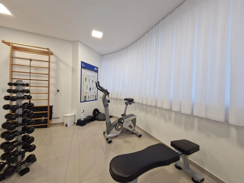 Apartamento com 3 suítes e 2 vagas na Meia Praia: 29ª foto da galeria de imagens do imóvel