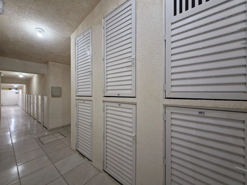 Apartamento com 3 suítes e 2 vagas na Meia Praia: 27ª foto da galeria de imagens do imóvel