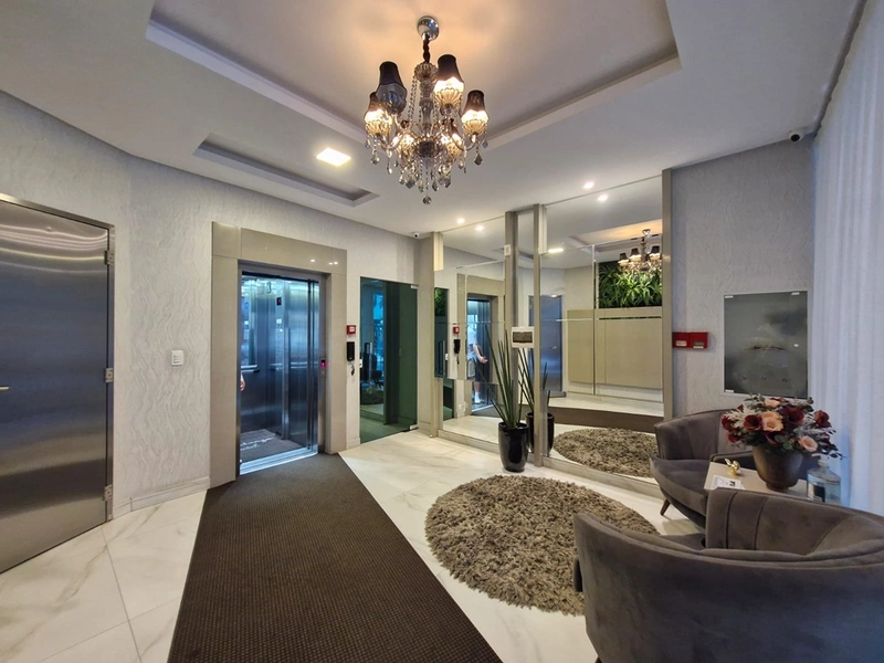 Apartamento com 3 suítes e 2 vagas na Meia Praia: 44ª foto da galeria de imagens do imóvel