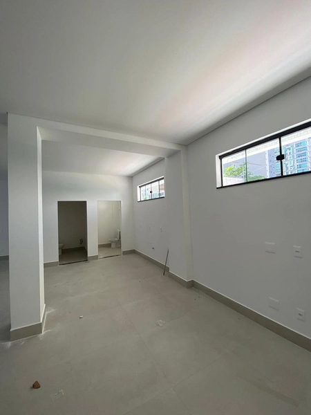 Sala Comercial para Locação – Meia Praia | Itapema/SC: 2ª foto da galeria de imagens do imóvel