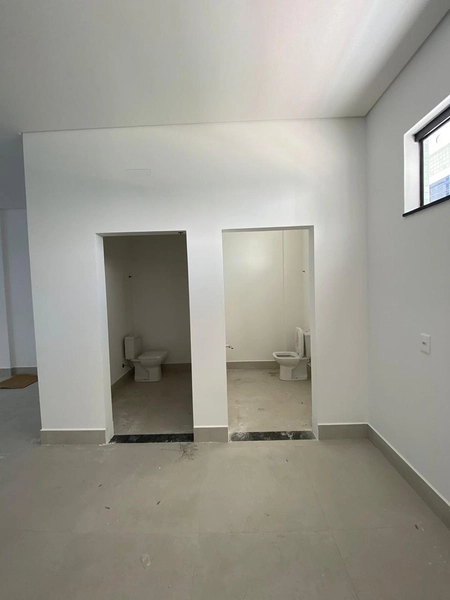 Sala Comercial para Locação – Meia Praia | Itapema/SC: 3ª foto da galeria de imagens do imóvel