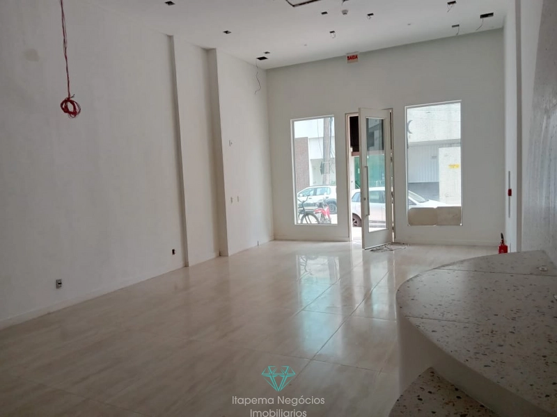 Sala comercial desocupada, 140m² privativos, 157m² totais, vaga privat: 4ª foto da galeria de imagens do imóvel