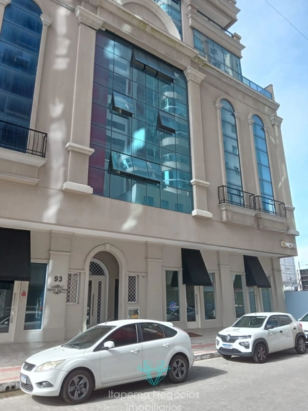 Sala comercial desocupada, 140m² privativos, 157m² totais, vaga privat: 10ª foto da galeria de imagens do imóvel