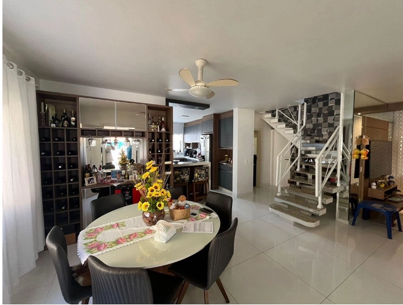 REALIZE UM SONHO! Belissima residência localizada no bairo Balneario Pereque a poucos metros do mar.: 5ª foto da galeria de imagens do imóvel