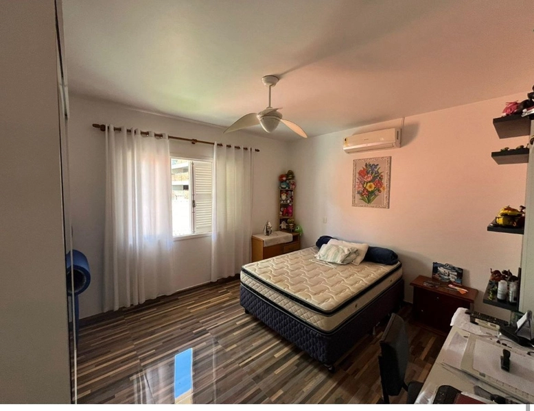 REALIZE UM SONHO! Belissima residência localizada no bairo Balneario Pereque a poucos metros do mar.: 12ª foto da galeria de imagens do imóvel