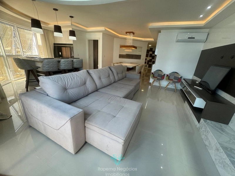 Quadra do mar, com 3 Suítes e 3 Vagas, Mobiliado.: 1ª foto da galeria de imagens do imóvel