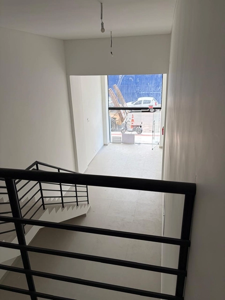 SALA COMERCIAL TÉRREA PARA LOCAÇÃO – MEIA PRAIA: 11ª foto da galeria de imagens do imóvel