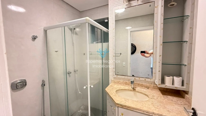 AMPLO APARTAMENTO DIFERENCIADO NA MEIA PRAIA – A 400M DO MAR: 30ª foto da galeria de imagens do imóvel