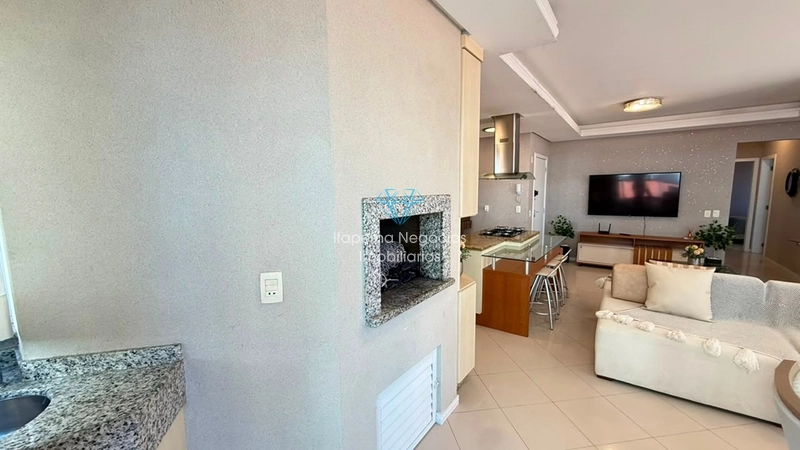 AMPLO APARTAMENTO DIFERENCIADO NA MEIA PRAIA – A 400M DO MAR: 14ª foto da galeria de imagens do imóvel