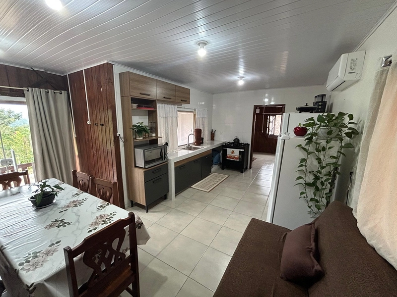 OPORTUNIDADE ÚNICA – SÍTIO COMPLETO COM 3 CASAS E AMPLO TERRENO: 10ª foto da galeria de imagens do imóvel