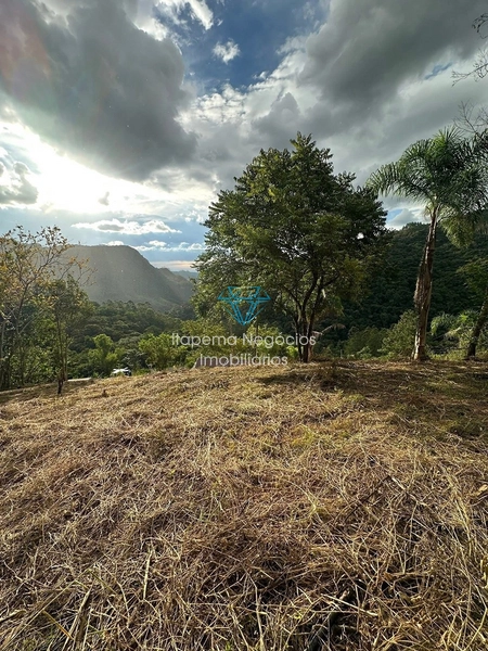 OPORTUNIDADE ÚNICA – SÍTIO COMPLETO EM APIÚNA COM 3 CASAS E AMPLO TERRENO!: 20ª foto da galeria de imagens do imóvel