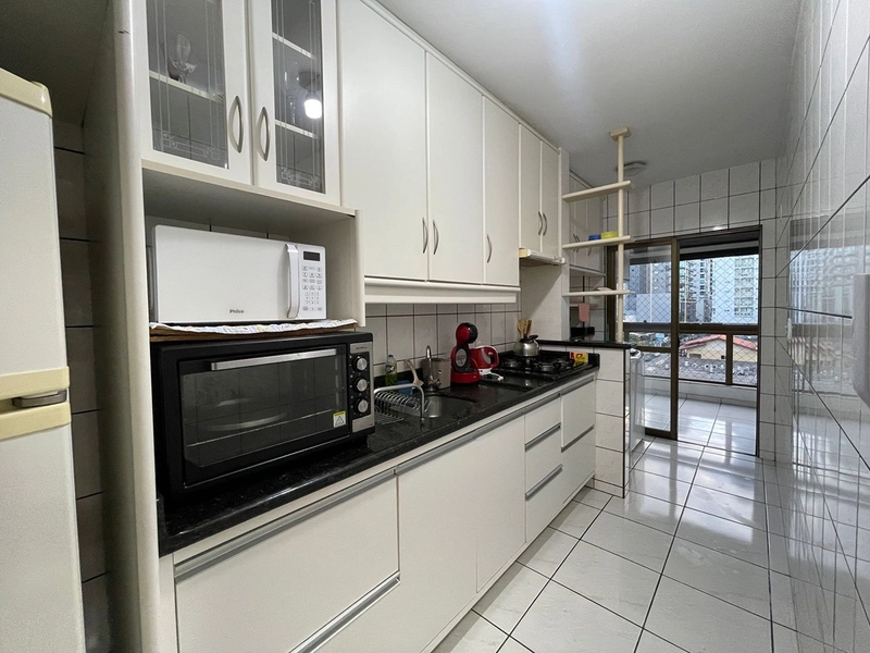 APARTAMENTO MOBILIADO QUADRA MAR PARA LOCAÇÃO - MEIA PRAIA: 7ª foto da galeria de imagens do imóvel