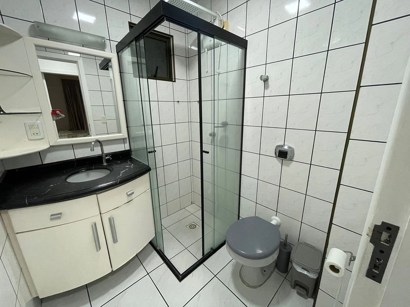 APARTAMENTO MOBILIADO QUADRA MAR PARA LOCAÇÃO - MEIA PRAIA: 13ª foto da galeria de imagens do imóvel