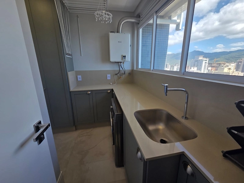 SOFISTICAÇÃO, ESPAÇO E LOCALIZAÇÃO PRIVILEGIADA: 9ª foto da galeria de imagens do imóvel