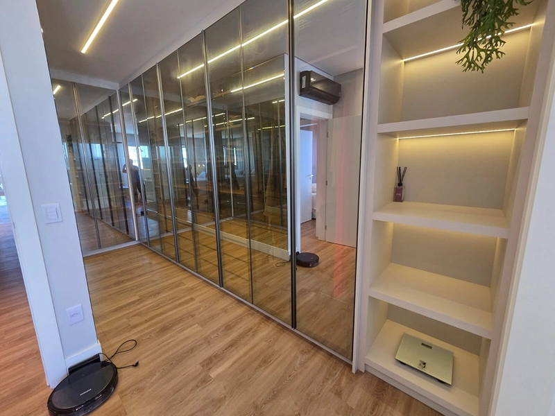 SOFISTICAÇÃO, ESPAÇO E LOCALIZAÇÃO PRIVILEGIADA: 8ª foto da galeria de imagens do imóvel