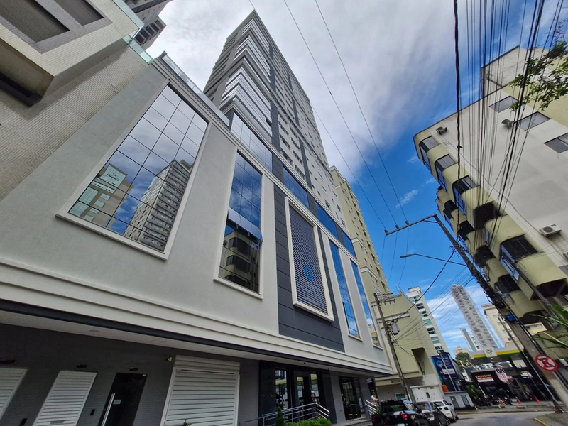 Apartamento à venda na Meia Praia – Segunda quadra: 49ª foto da galeria de imagens do imóvel