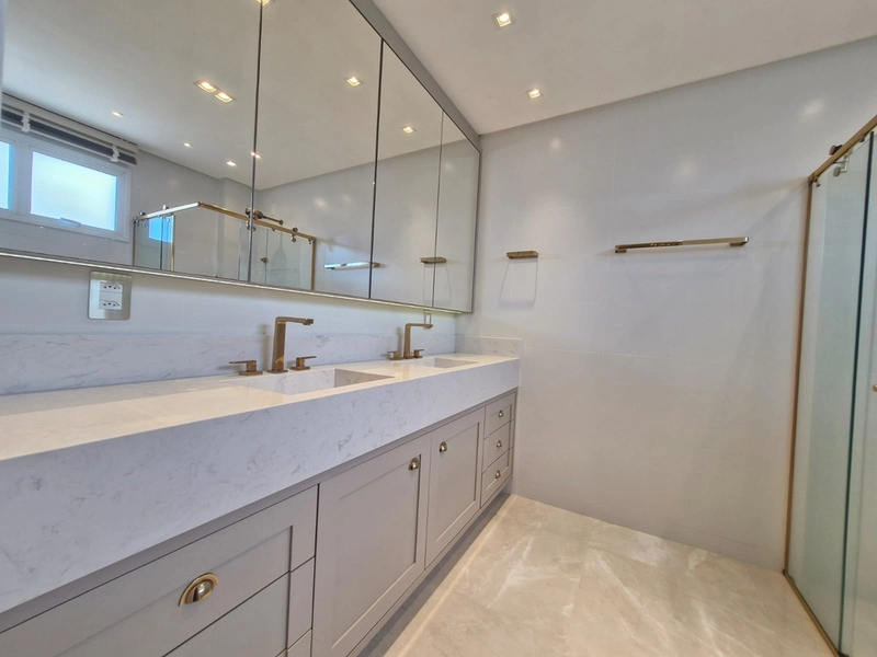 Apartamento à venda na Meia Praia – Segunda quadra: 17ª foto da galeria de imagens do imóvel