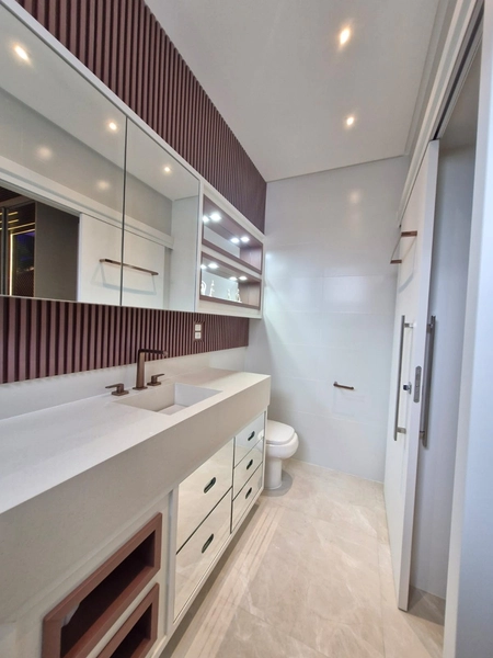 Apartamento à venda na Meia Praia – Segunda quadra: 14ª foto da galeria de imagens do imóvel