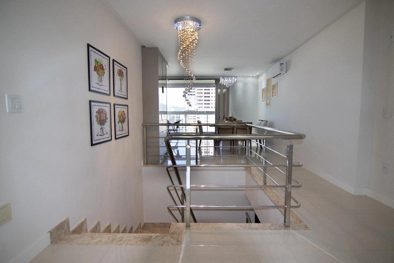 Apartamento Duplex Mobiliado com 3 suítes e 3 vagas: 6ª foto da galeria de imagens do imóvel