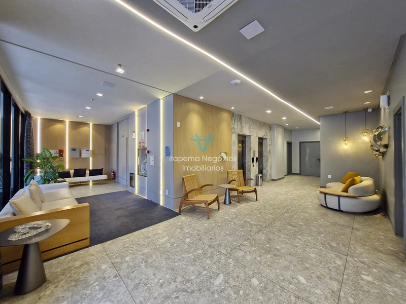 FLAT À VENDA – MEIA PRAIA | QUADRA MAR: 3ª foto da galeria de imagens do imóvel