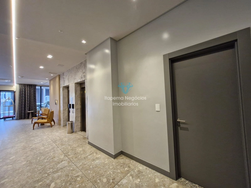 FLAT À VENDA – MEIA PRAIA | QUADRA MAR: 6ª foto da galeria de imagens do imóvel