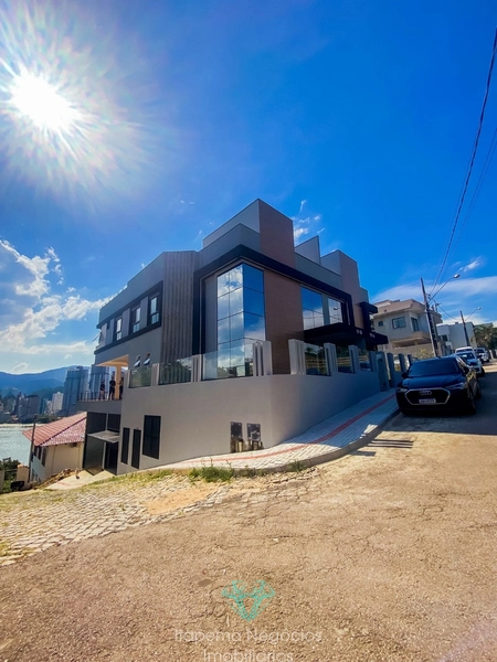 CASA ALTO PADRÃO 4 SUÍTES, 440m² ÚTIL !!: 3ª foto da galeria de imagens do imóvel