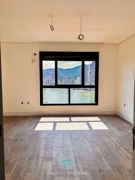 CASA ALTO PADRÃO 4 SUÍTES, 440m² ÚTIL !!: 37ª foto da galeria de imagens do imóvel