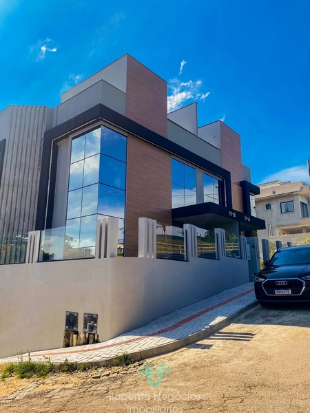 CASA ALTO PADRÃO 4 SUÍTES, 440m² ÚTIL !!: 1ª foto da galeria de imagens do imóvel
