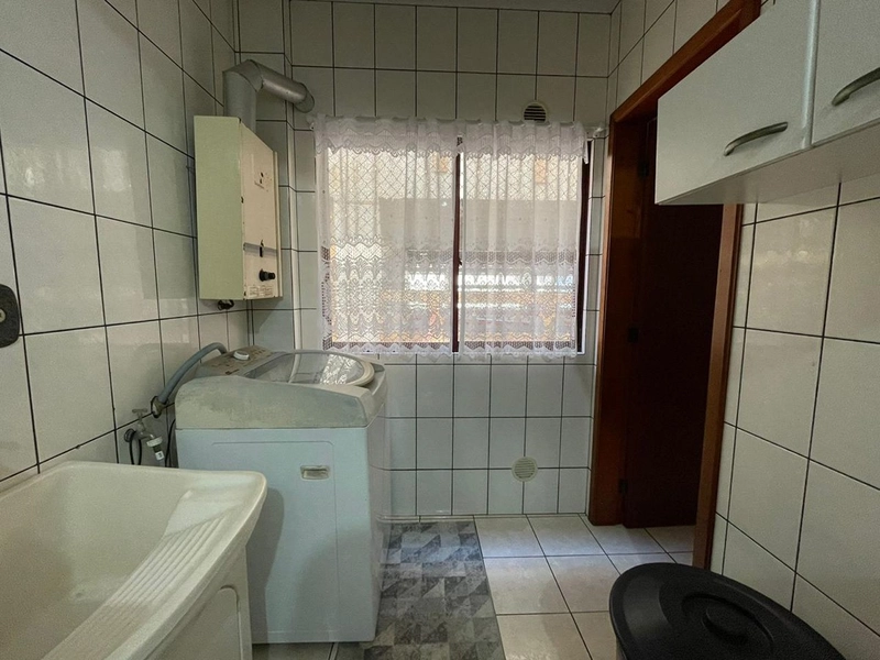 OPORTUNIDADE NA QUADRA DO MAR!: 8ª foto da galeria de imagens do imóvel