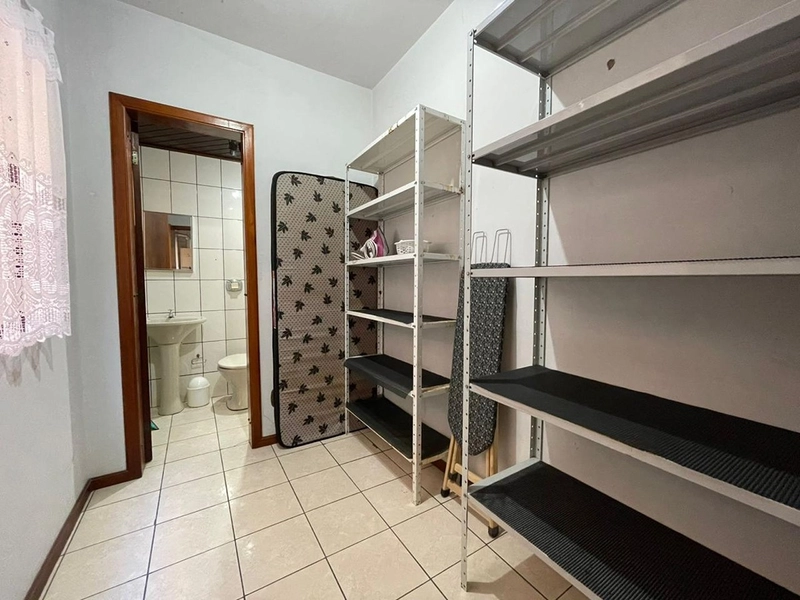 OPORTUNIDADE NA QUADRA DO MAR!: 10ª foto da galeria de imagens do imóvel