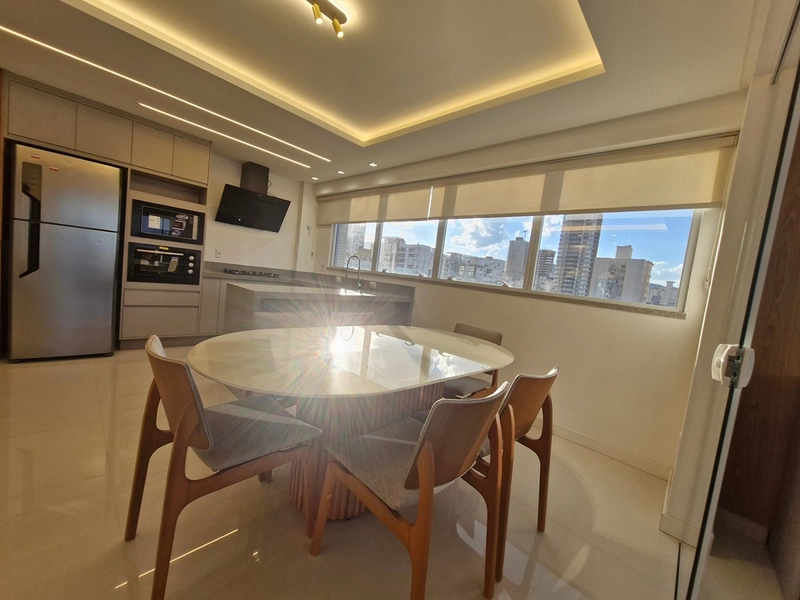 Apartamento - 03 Suítes - 03 Vagas de Garagem, Frente Avenida Nereu Ramos. : 32ª foto da galeria de imagens do imóvel