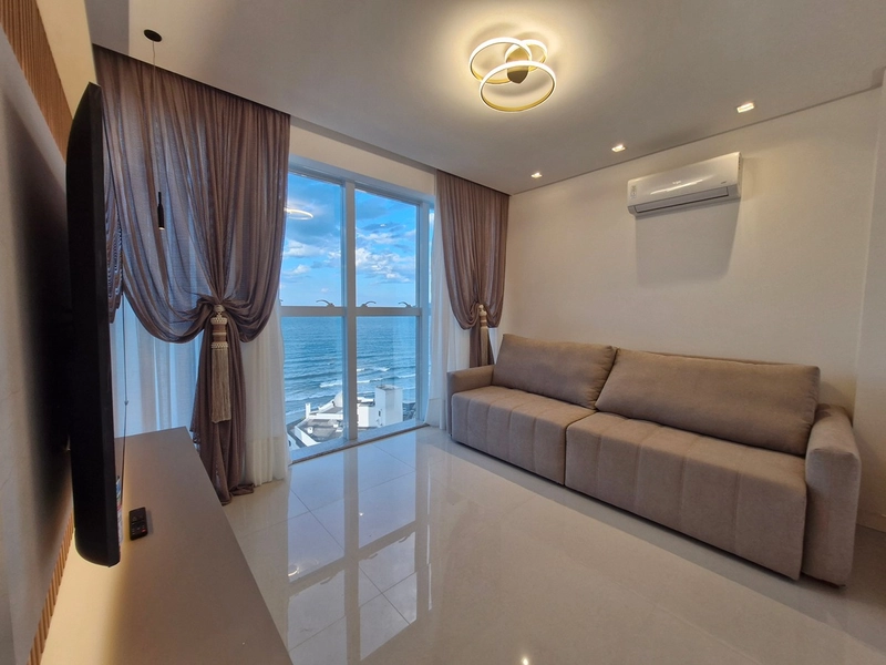 Apartamento - 03 Suítes - 03 Vagas de Garagem, Frente Avenida Nereu Ramos. : 47ª foto da galeria de imagens do imóvel